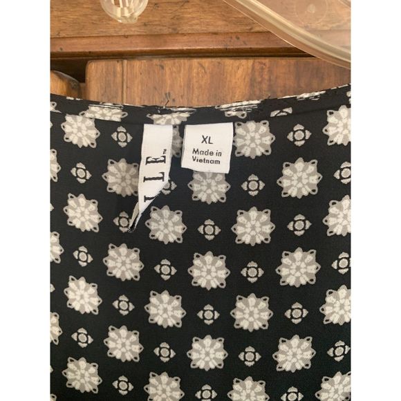 Women's XL blouse - Picture 3 of 4